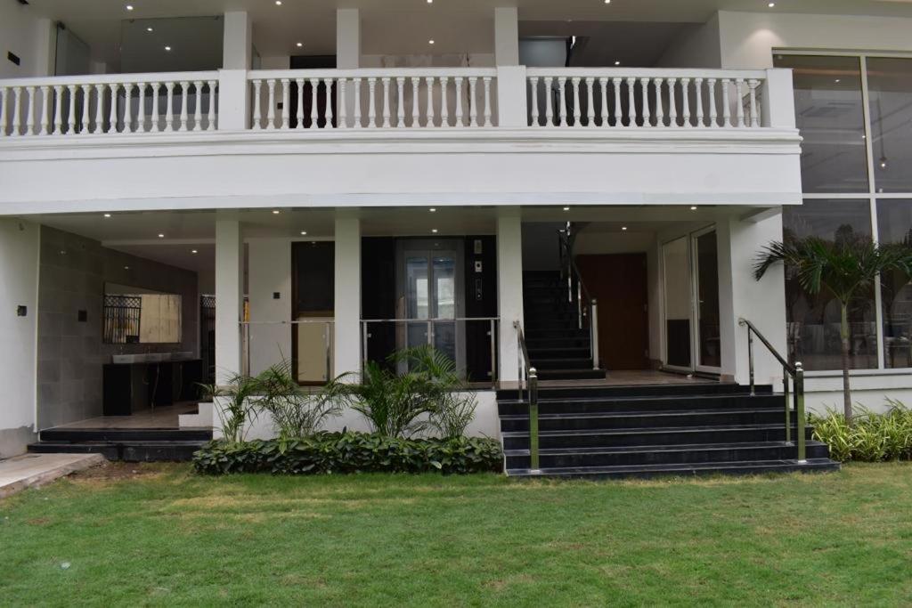The White Lotus Gaya Exterior foto